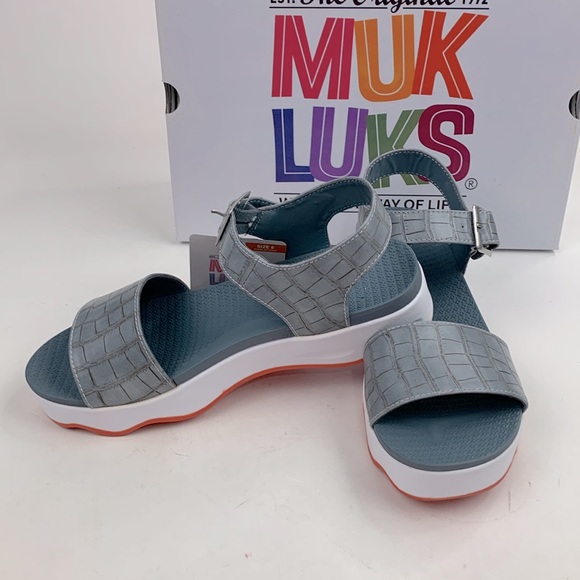 Muk Luks Dusty Blue Buckle Sandals Sz 8 Cushion Non Skid Adjustable Open toe NWT - Picture 11 of 14